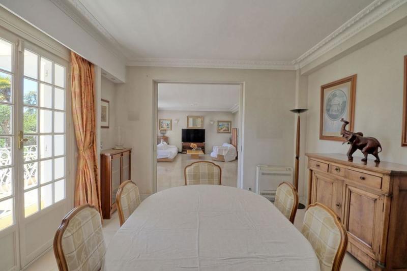 Maison de maîtres - 386 m² - 10 pièces