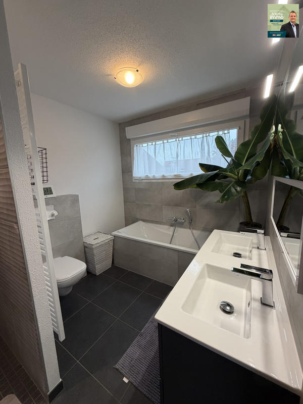 Maison - 250 m² - 7 pièces