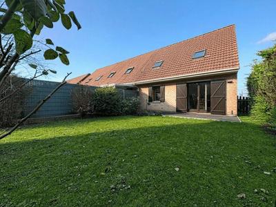 Maison - 80 m² - 5 pièces