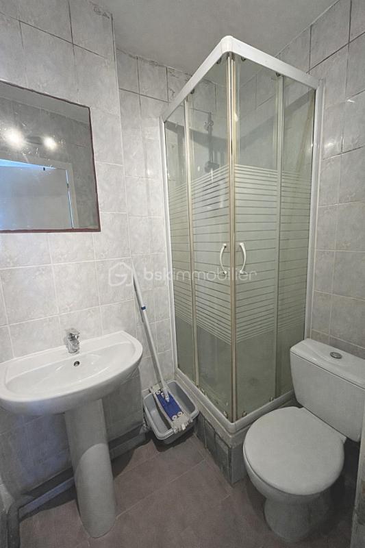 Studio - 15 m² - 1 pièce