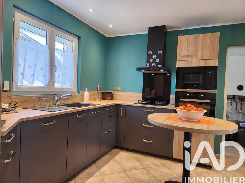 Maison - 111 m² - 6 pièces