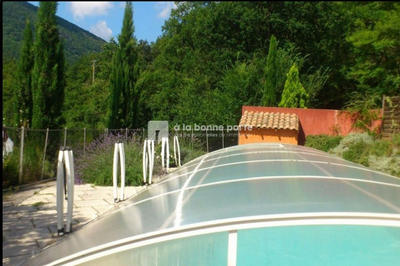 Maison - 278 m² - 11 pièces