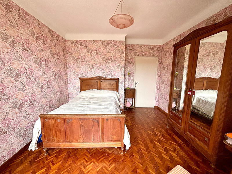 Maison - 265 m² - 7 pièces