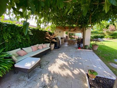 Maison - 200 m² - 6 pièces