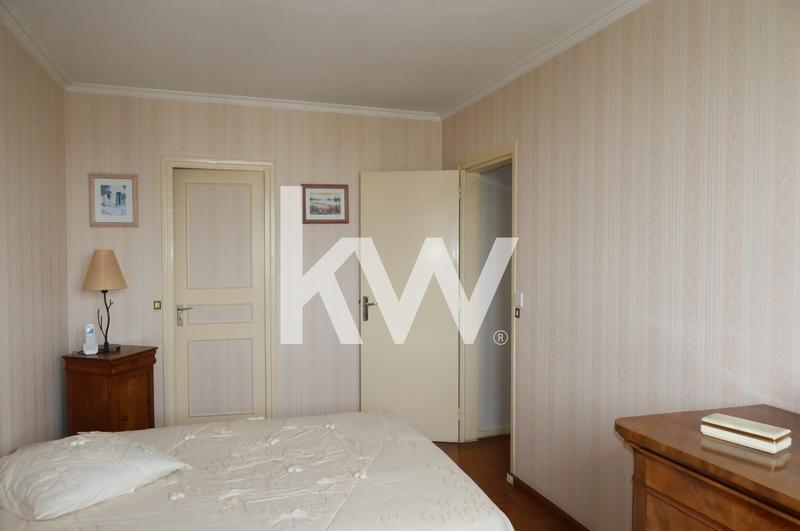 Appartement - 104 m² - 5 pièces