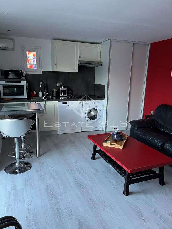 Villa - 183 m² - 6 pièces