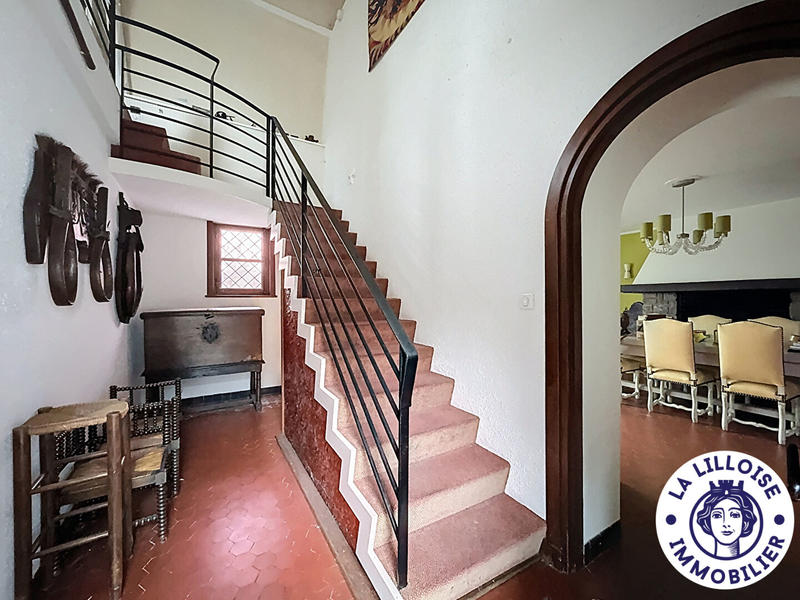 Demeure - 270 m² - 10 pièces