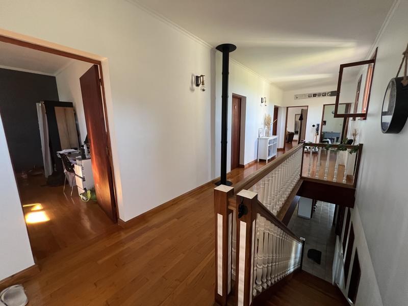 Maison - 256 m² - 7 pièces
