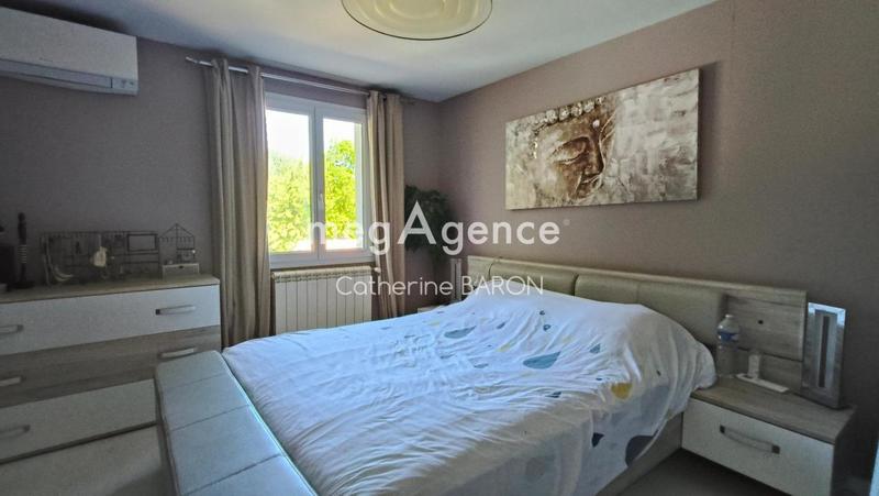 Maison traditionnelle - 212 m² - 8 pièces