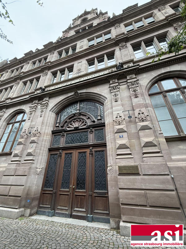 Local d'activités - 90 m² - 3 pièces