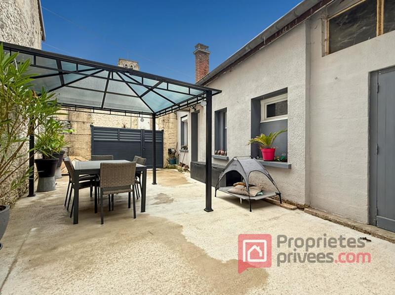 Maison - 175 m² - 9 pièces