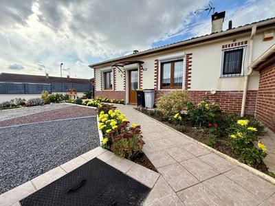 Maison - 95 m² - 4 pièces