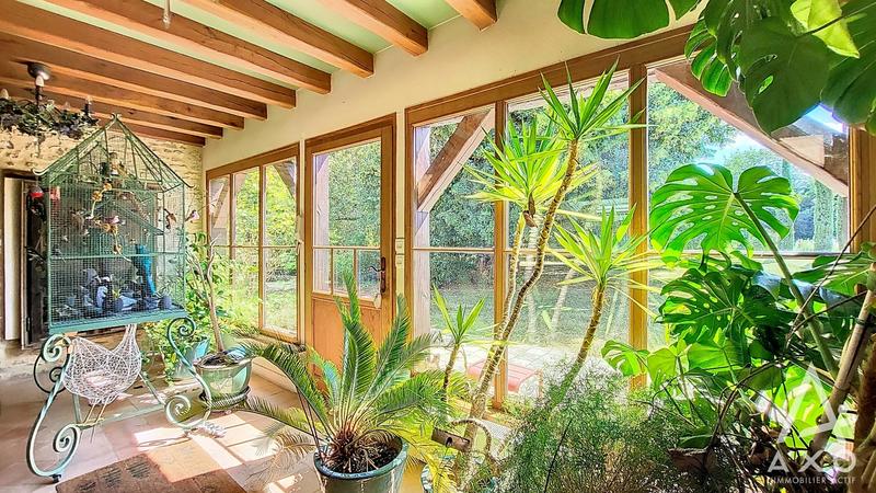 Maison - 371 m² - 12 pièces