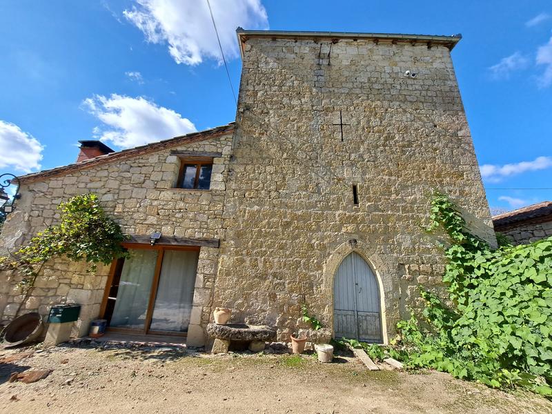 Maison - 220 m² - 8 pièces