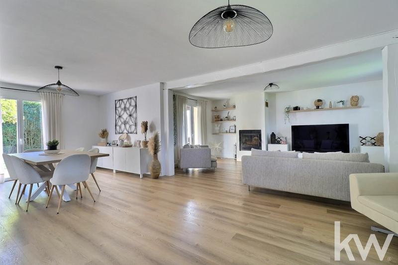 Maison - 162 m² - 7 pièces