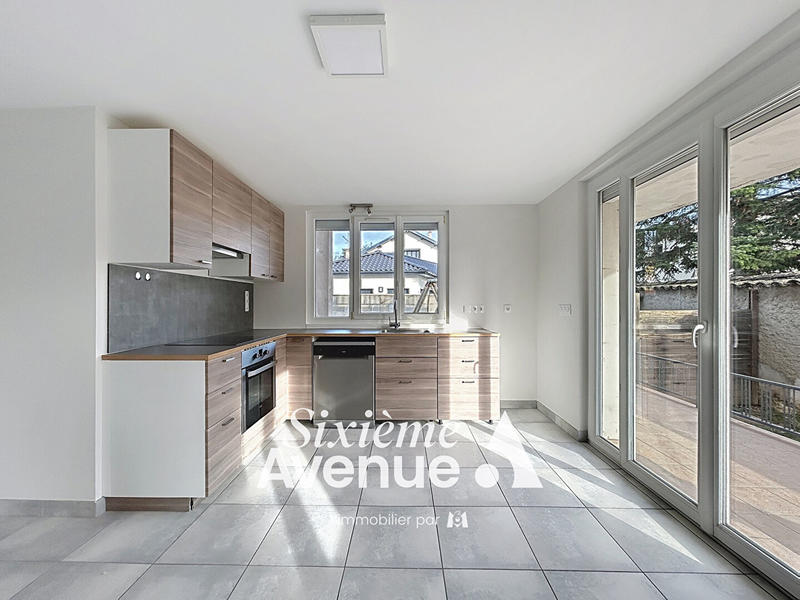 Appartement - 90 m² - 4 pièces