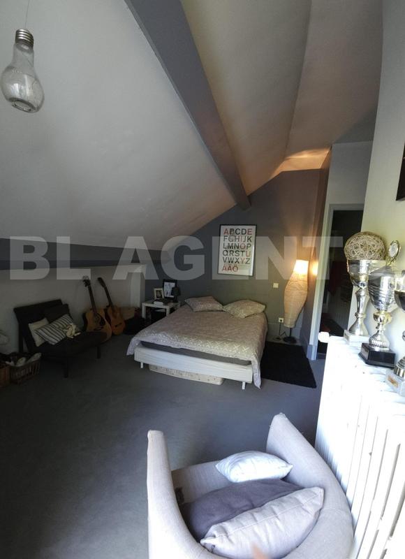 Maison - 137 m² - 5 pièces