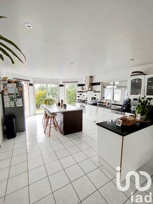 Maison - 189 m² - 7 pièces