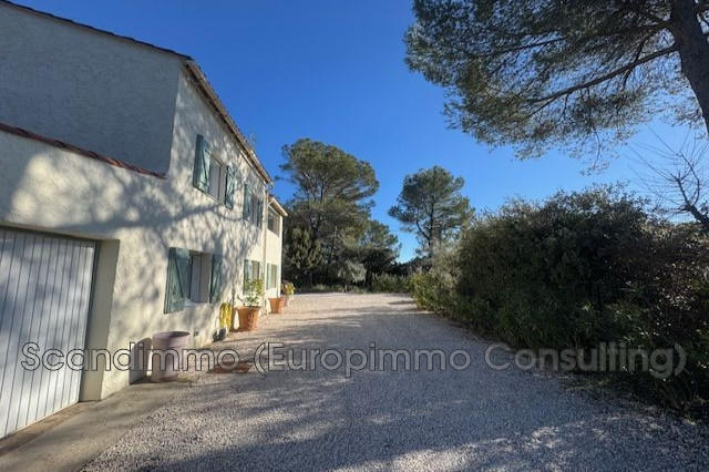 Maison - 145 m² - 5 pièces