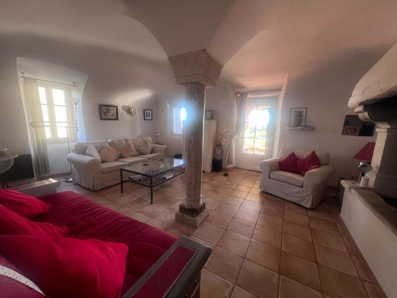 Mas - 183 m² - 8 pièces