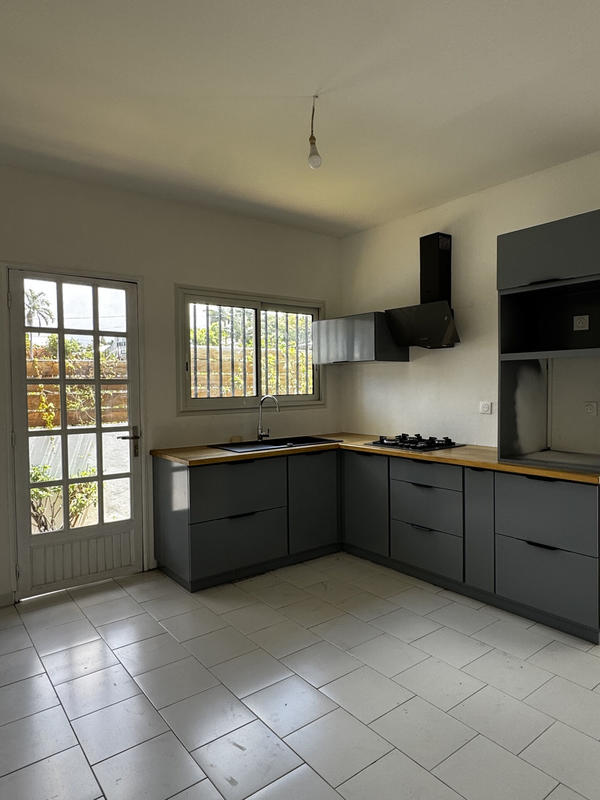 Maison - 100 m² - 4 pièces