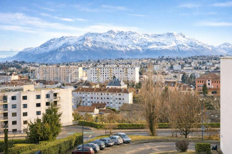 Appartement - 89 m² - 4 pièces