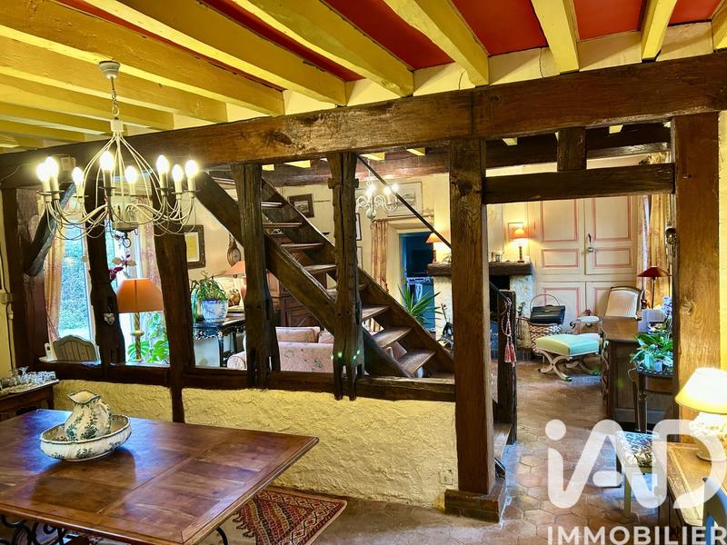 Maison - 229 m² - 8 pièces