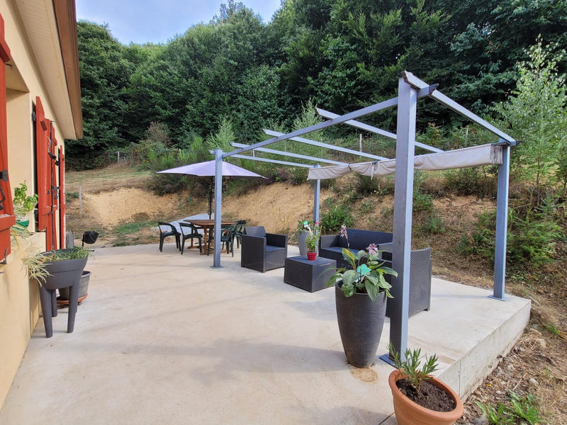 Maison - 99 m² - 5 pièces