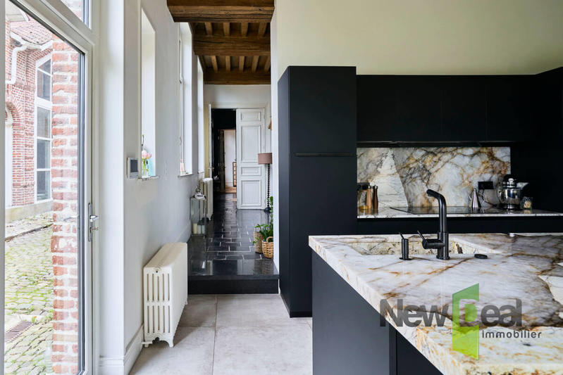 Demeure - 560 m² - 15 pièces