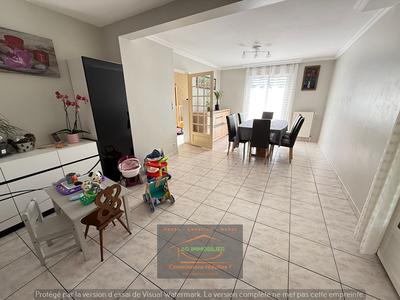 Maison - 141 m² - 7 pièces