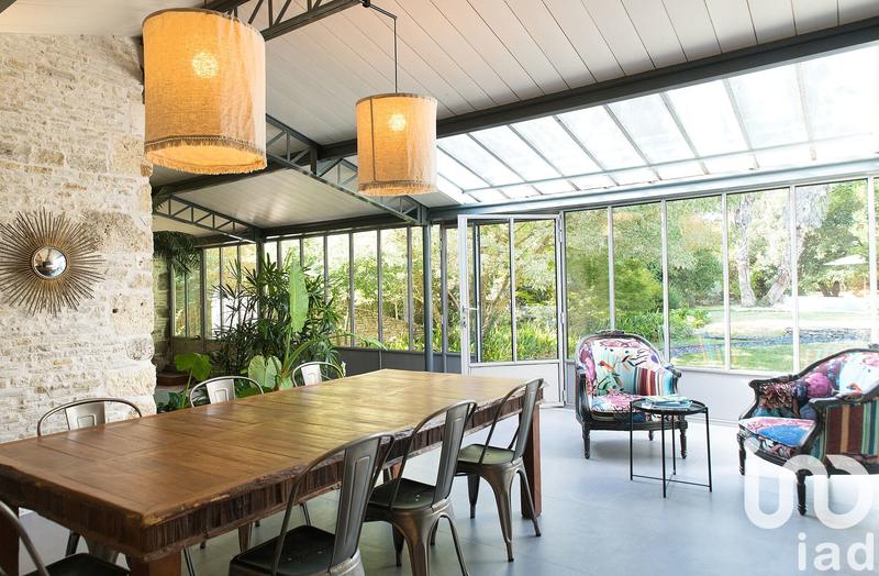 Maison - 460 m² - 10 pièces