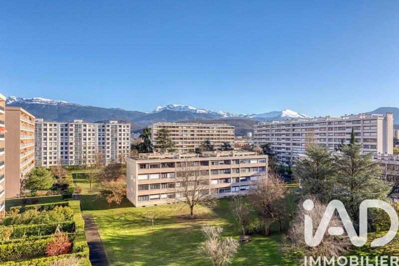 Appartement - 98 m² - 4 pièces