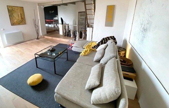 Maison traditionnelle - 300 m² - 8 pièces