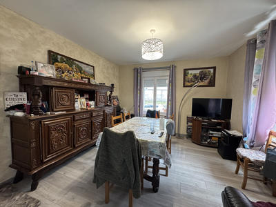 Maison - 260 m² - 10 pièces