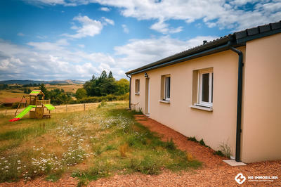 Maison - 87 m² - 5 pièces