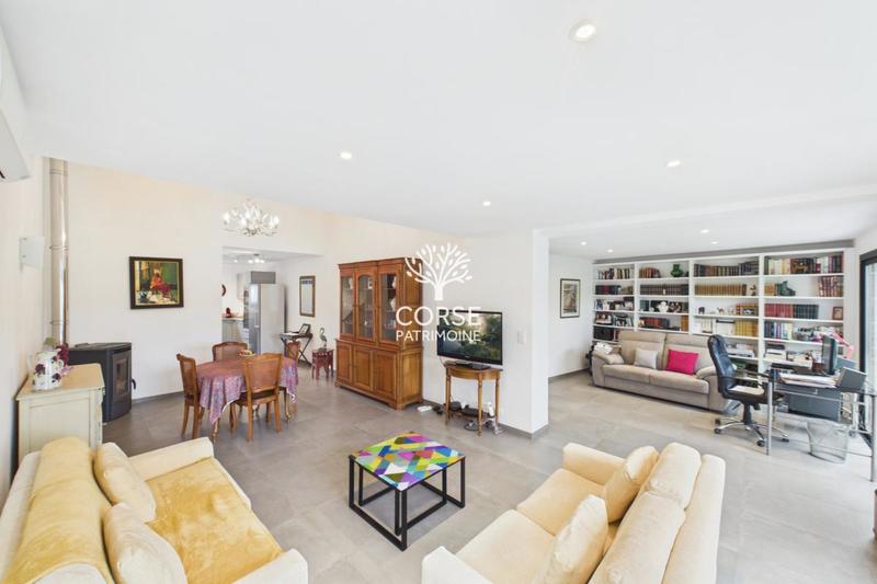 Maison de ville - 108 m² - 5 pièces