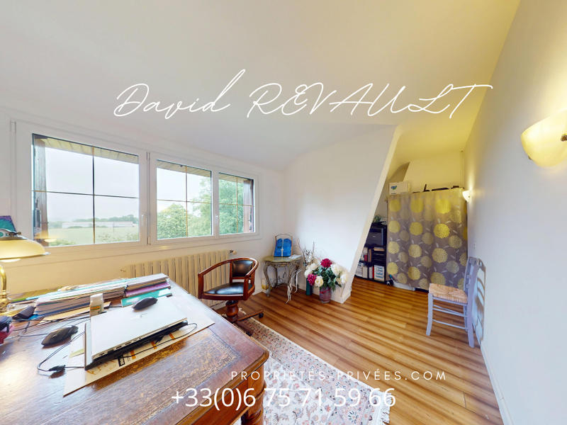 Maison - 180 m² - 9 pièces