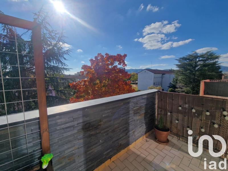 Appartement - 82 m² - 4 pièces