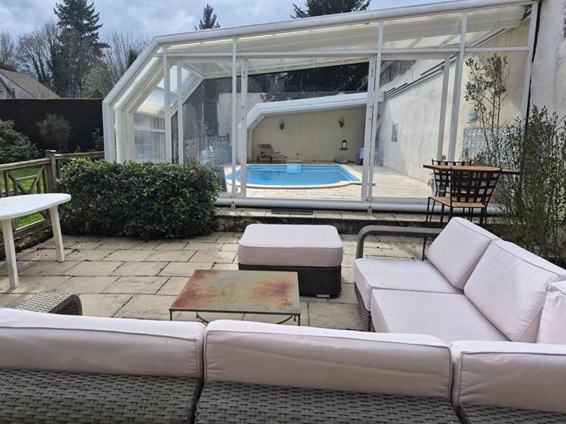 Maison - 210 m² - 8 pièces