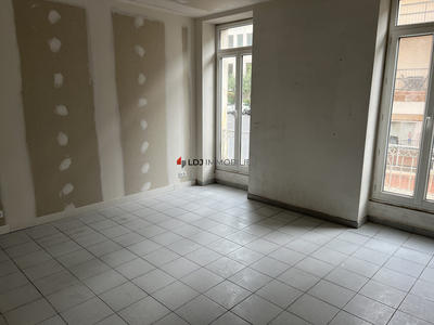 Appartement - 100 m² - 4 pièces
