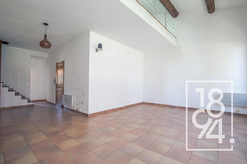 Appartement - 86 m² - 2 pièces