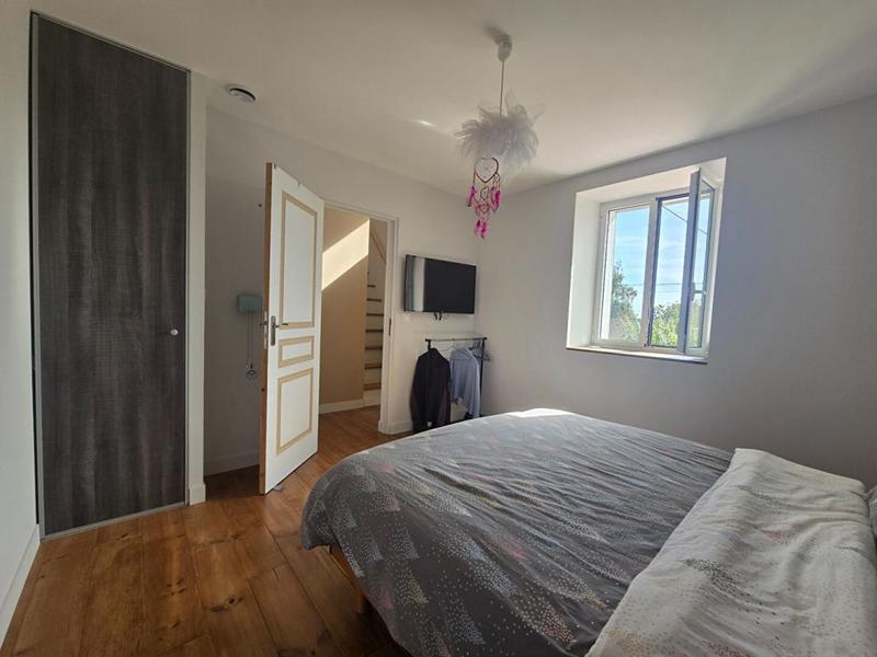 Maison - 160 m² - 11 pièces