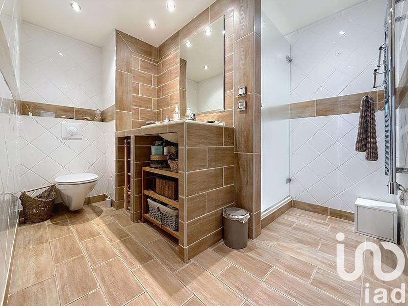 Maison - 167 m² - 7 pièces