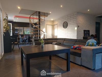 Maison - 100 m² - 4 pièces