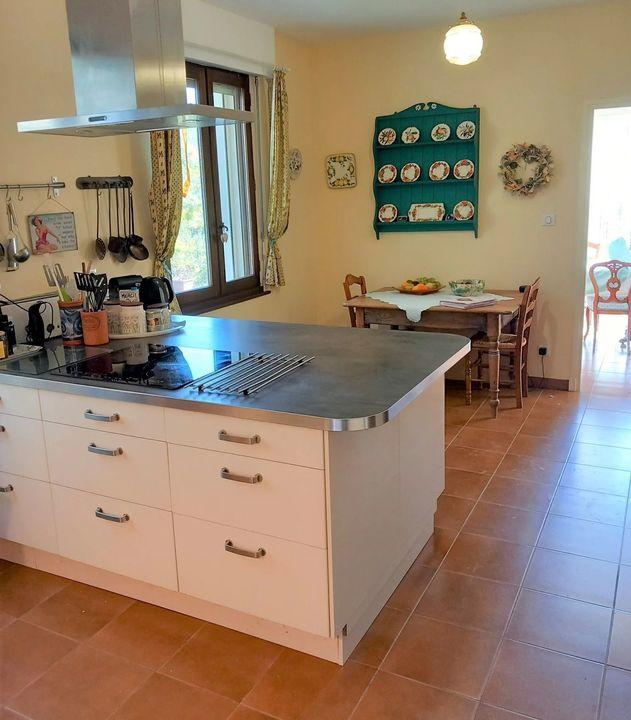 Propriété - 204 m² - 9 pièces