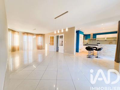 Maison - 147 m² - 7 pièces