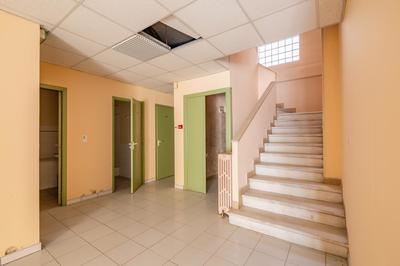 Bureau - 254 m² - 7 pièces