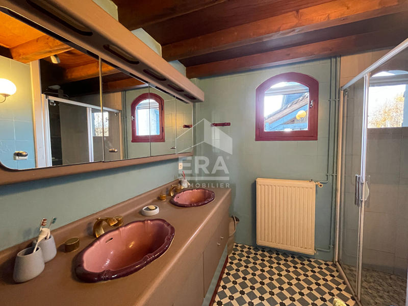 Maison - 192 m² - 7 pièces