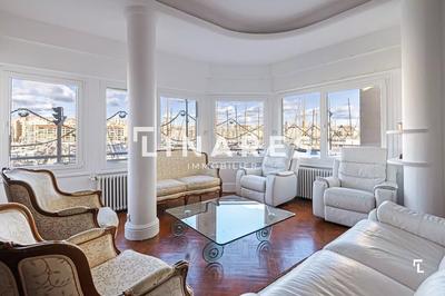 Appartement - 126 m² - 4 pièces