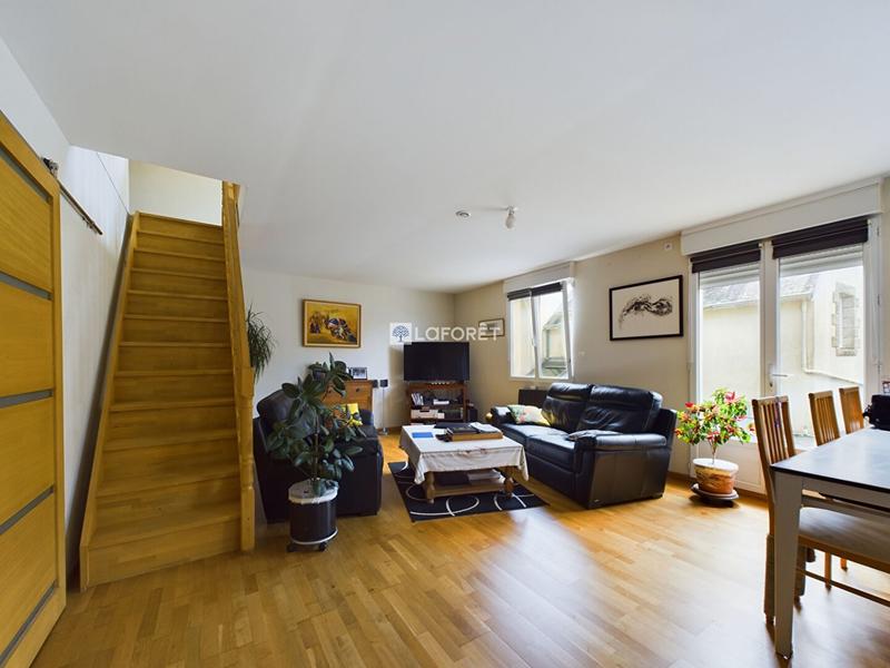 Maison - 126 m² - 7 pièces